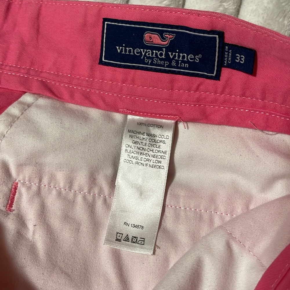 Vineyard Vines Pink Shorts | Size 33 - Picture 7 of 10